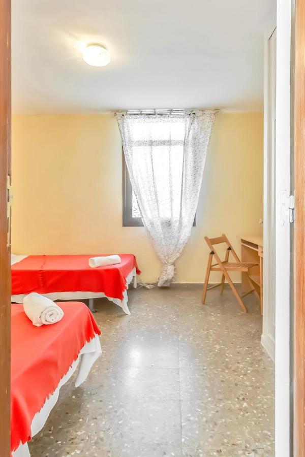 Apartment Near Playa De Las Americas With Wifi And Pool, Tenerife Sur Exteriör bild