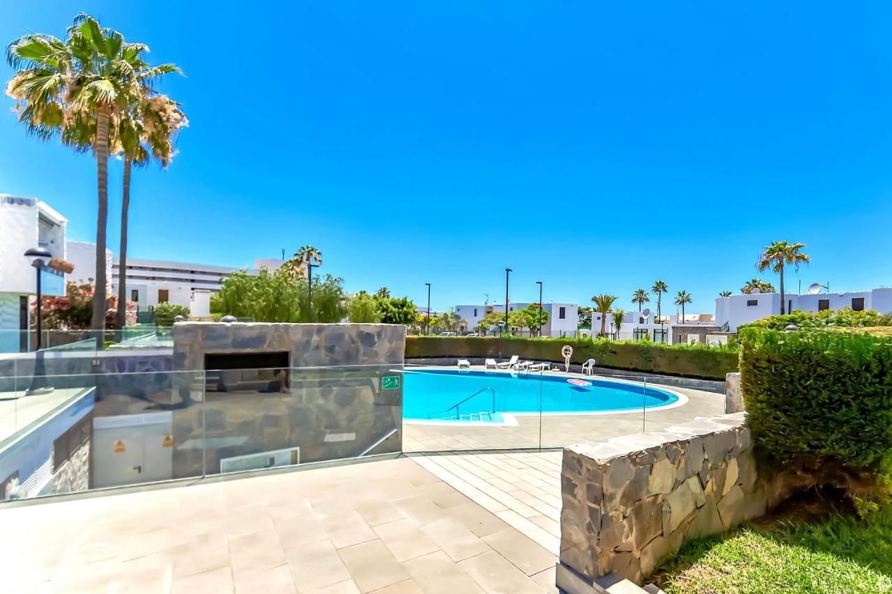 Apartment Near Playa De Las Americas With Wifi And Pool, Tenerife Sur Exteriör bild